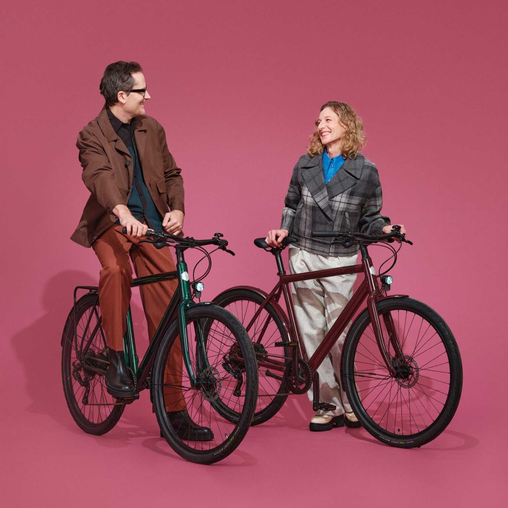 ride electric bicycle Jetson Bolt Bike The blue electric bike includes front and rear V How to Ride an Electric